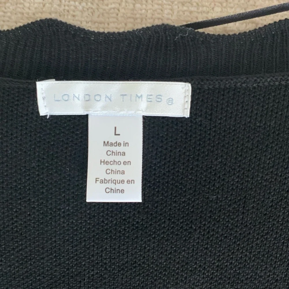 London Times Black Knit Dress  White Pearl Accents Scalloped Neckline NWT Large - Picture 6 of 8